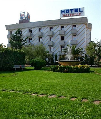 Hotel Salsello Bisceglie Esterno foto
