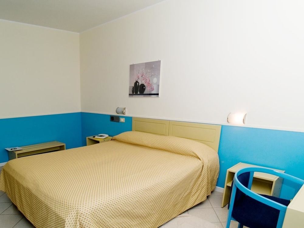 Hotel Salsello Bisceglie Esterno foto