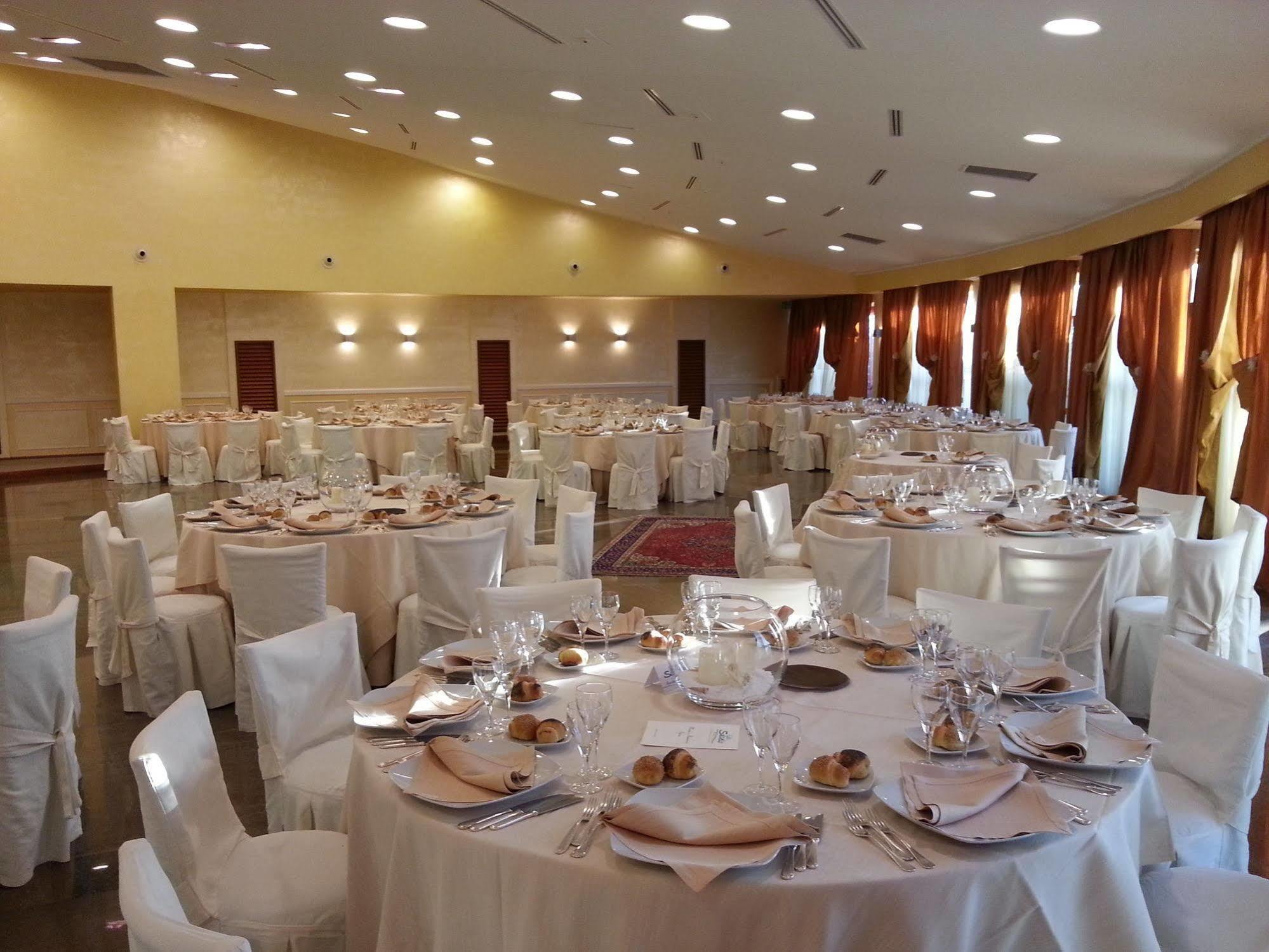Hotel Salsello Bisceglie Esterno foto
