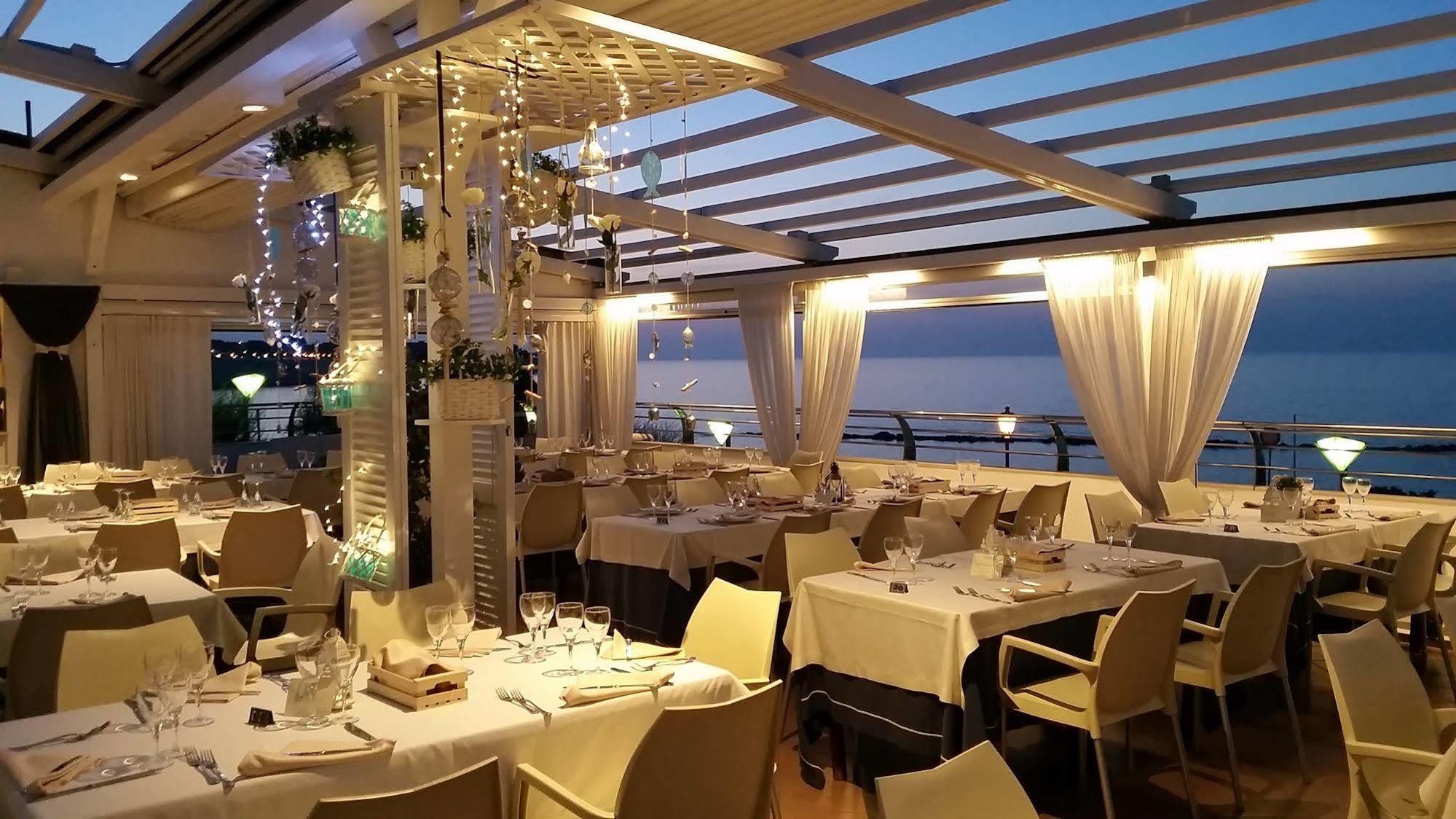 Hotel Salsello Bisceglie Esterno foto